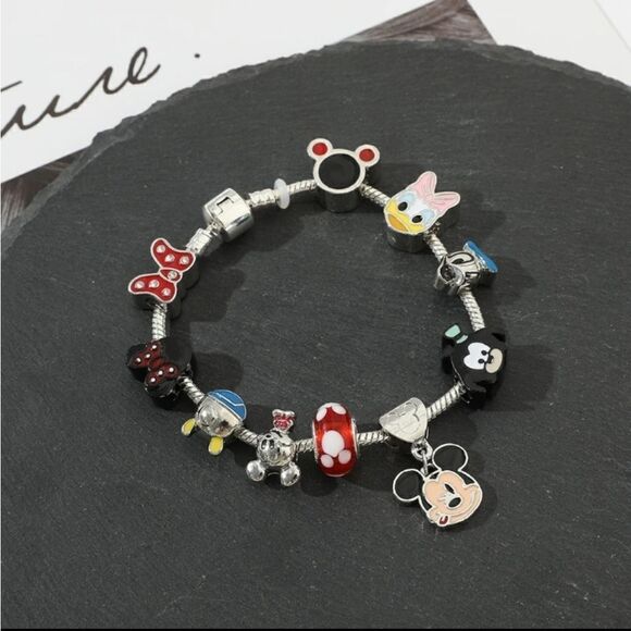 Disney Mickey Minnie Mouse Donald & Daffy Charm Bracelet - Picture 5 of 7